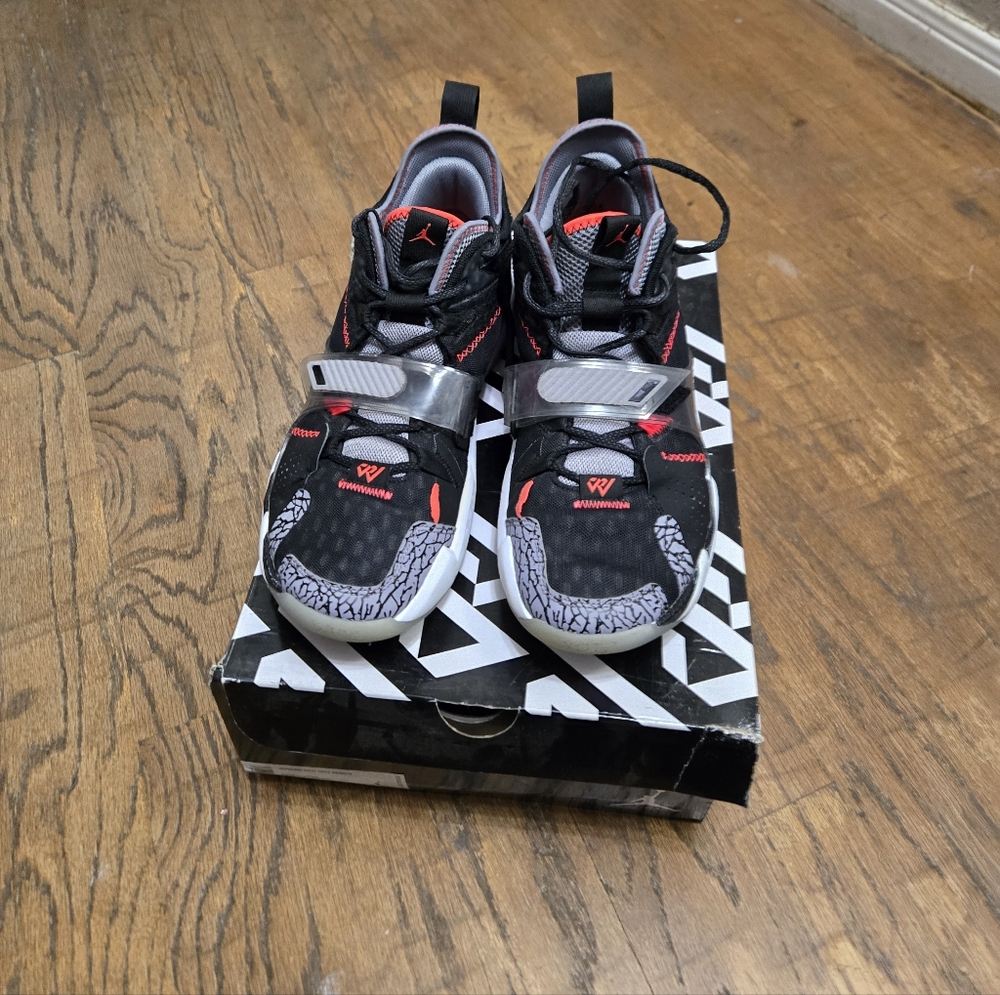 Jordan Why Not Zero 3  Mens Sz 11.5